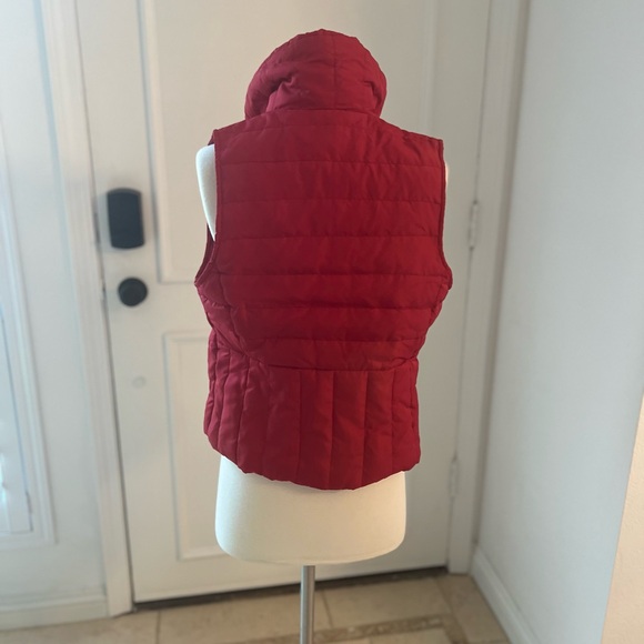 Kenneth Cole Rection Red Puffer Vest - Picture 8 of 8
